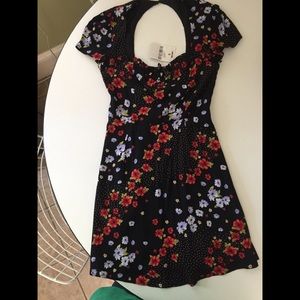 NWT Forever 21 Open Back Lined Flower Print Dress